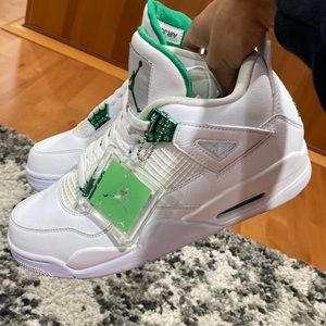 Jordan 4 Retro Metallic Green Used 2020